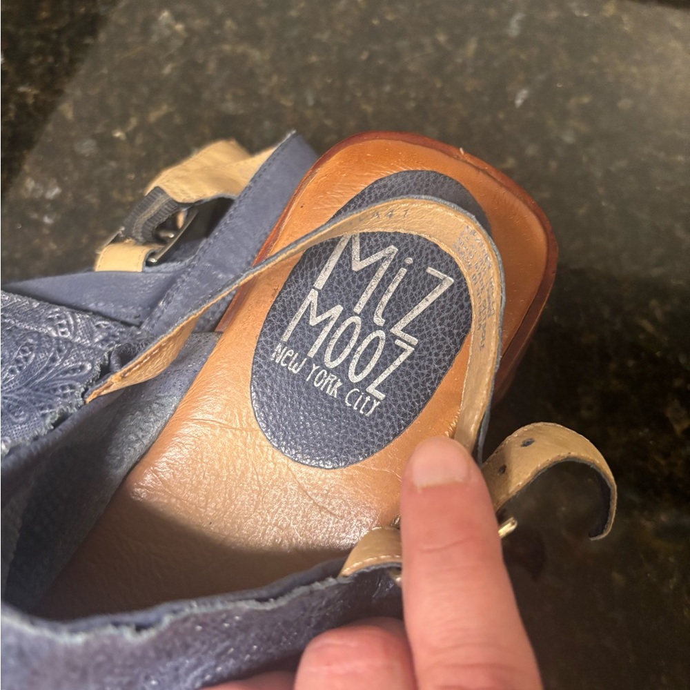 MIZ MOOZ Women's Navy and Tan Sandals - Picture 3 of 8